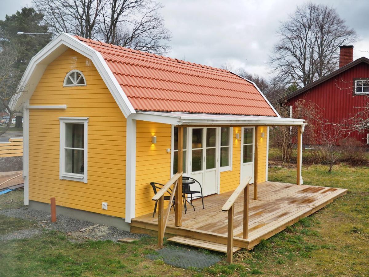 Kristina Attefall I Vaesterhaninge Екстериор снимка